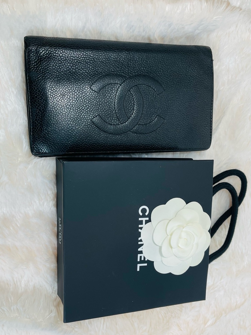 Chanel Authentic Caviar Wallet w/CALLOUTS - Picture 13 of 14